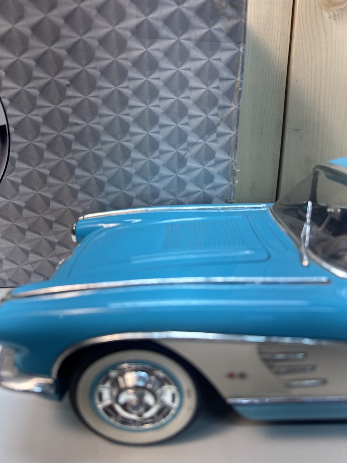 1958 Chevrolet Corvette Hard-Top w/ Removable Top – 1/12 Solido Diecast Model