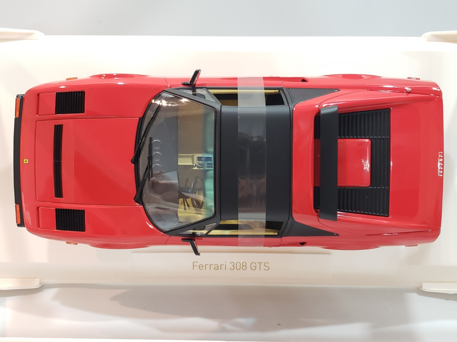 NEW 1/18 FERRARI 308 GTS Magnum P.I. Diecast Model Car Collectible 187930 Norev