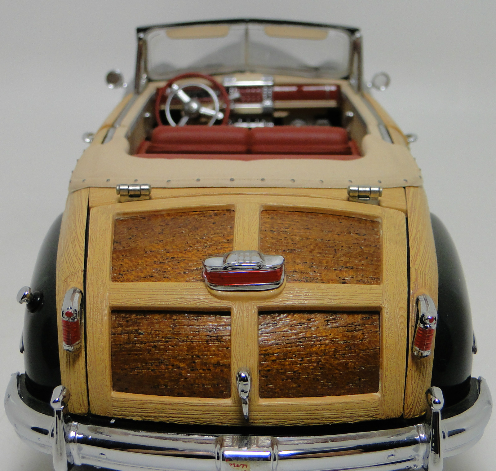 Woody Classic Car1 24Unique18Custom Built REAL WOOD Panels on Metal Body Model