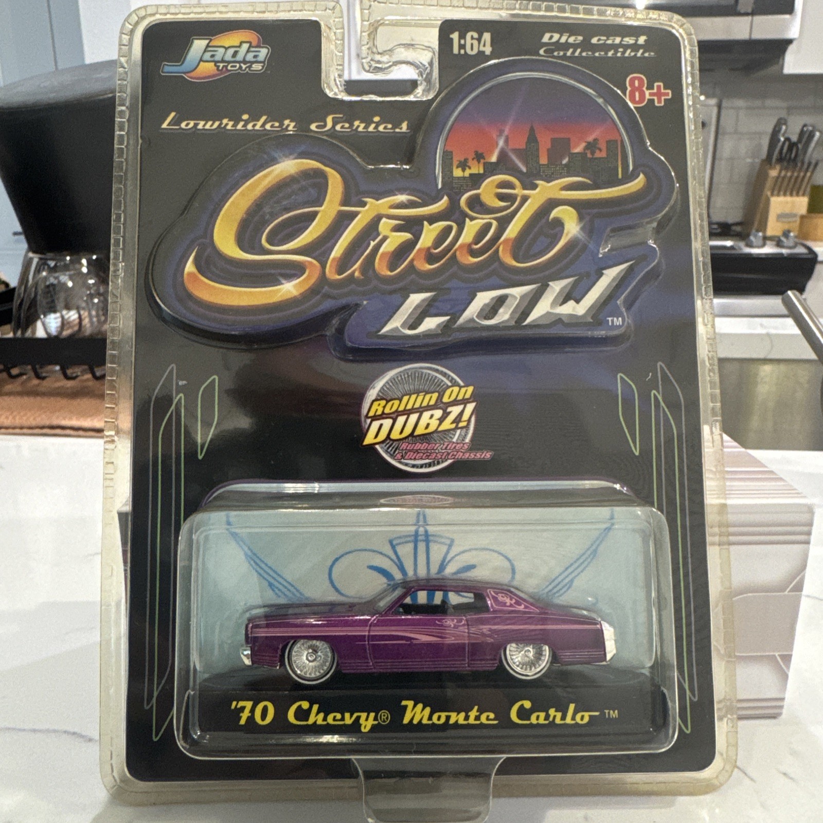 Jada Toys Street Low Lowrider Series ’70 Chevy Monte Carlo 1:64