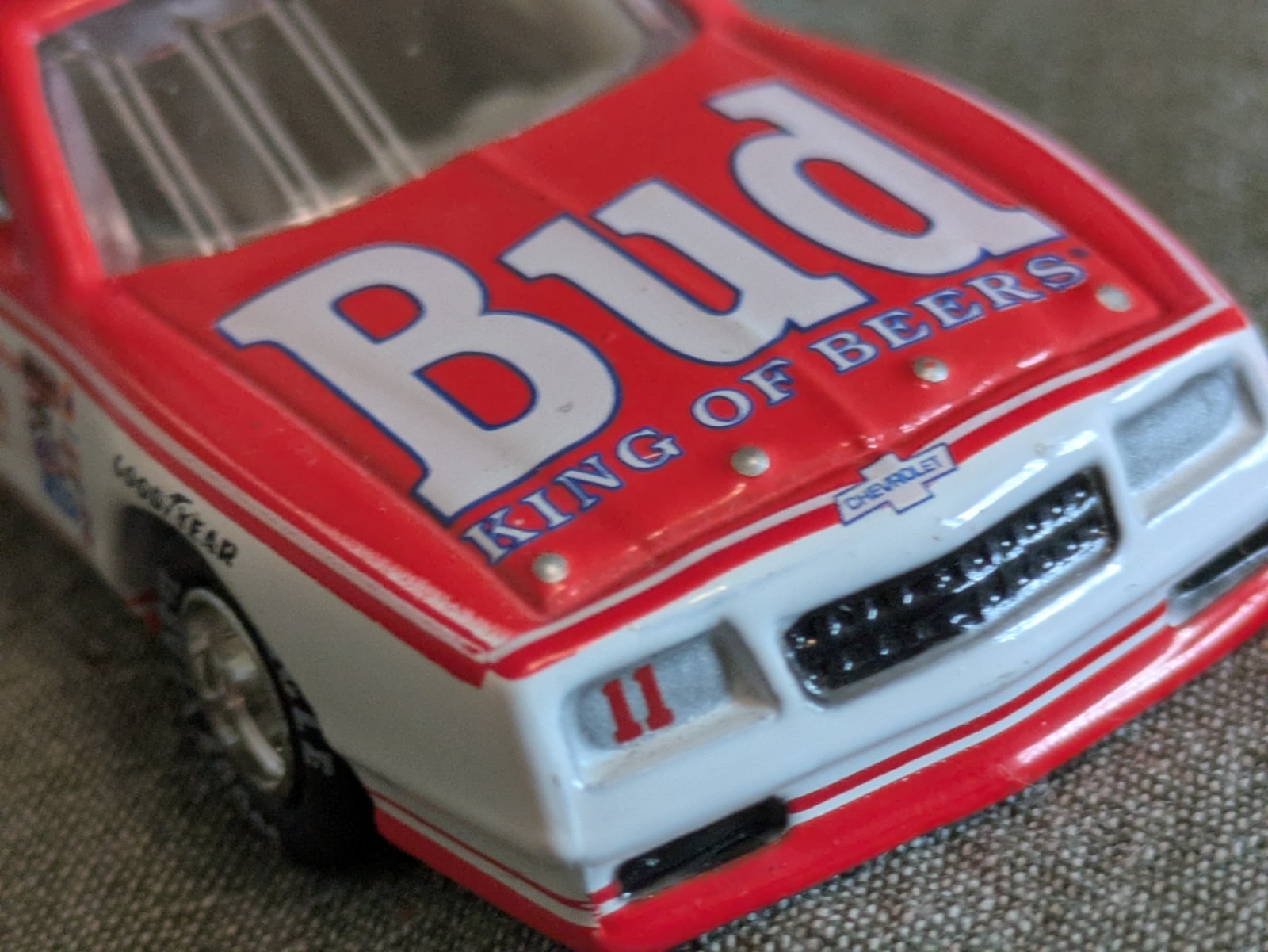 Darrell Waltrip #85 | Chevrolet Monte Carlo “Budweiser” 1985 Winston Cup 🏆 1/64