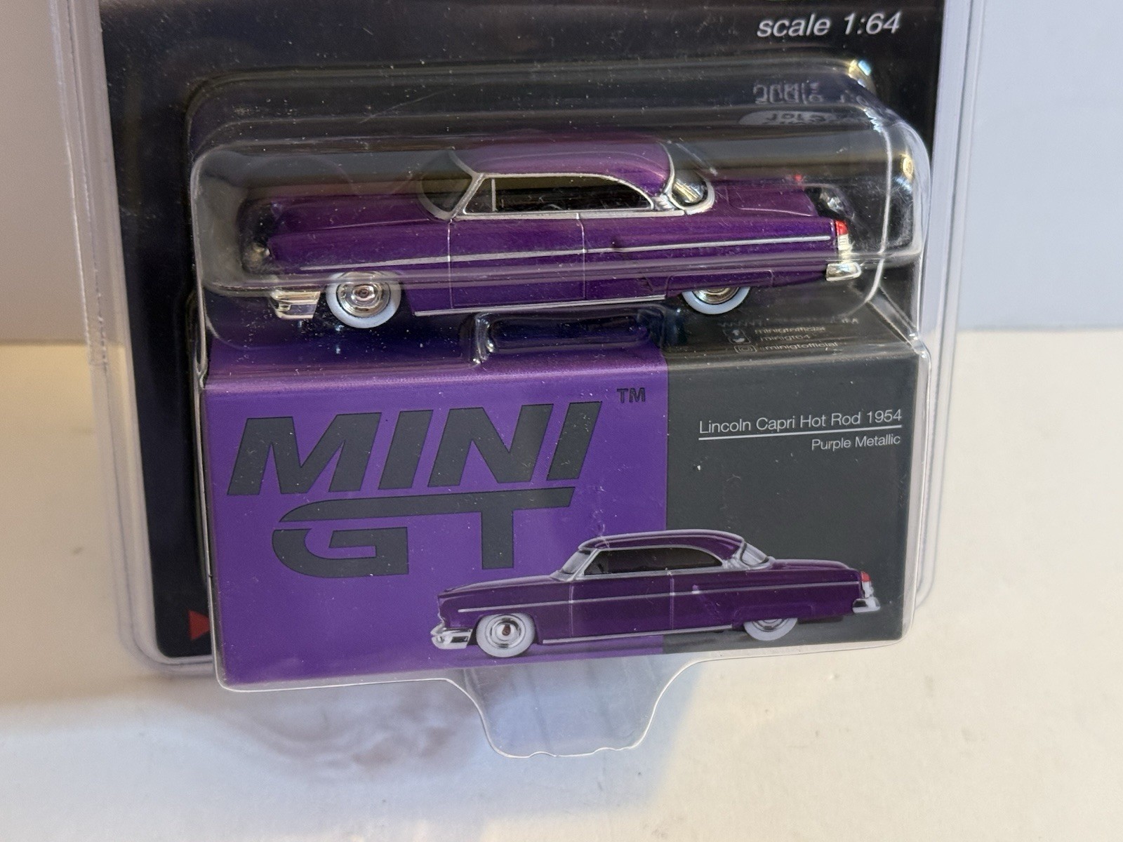 Mini GT MiJo 1:64 Diecast Model Car Lincoln Capri Hot Rod 1954 Purple Metallic
