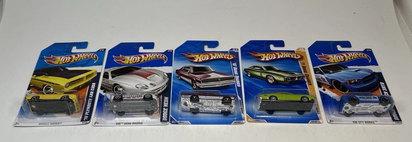 Hot Wheels 2010-011 GTO Wagon Red, Yellow, Buick, Chevelle, Firebird Lot 5