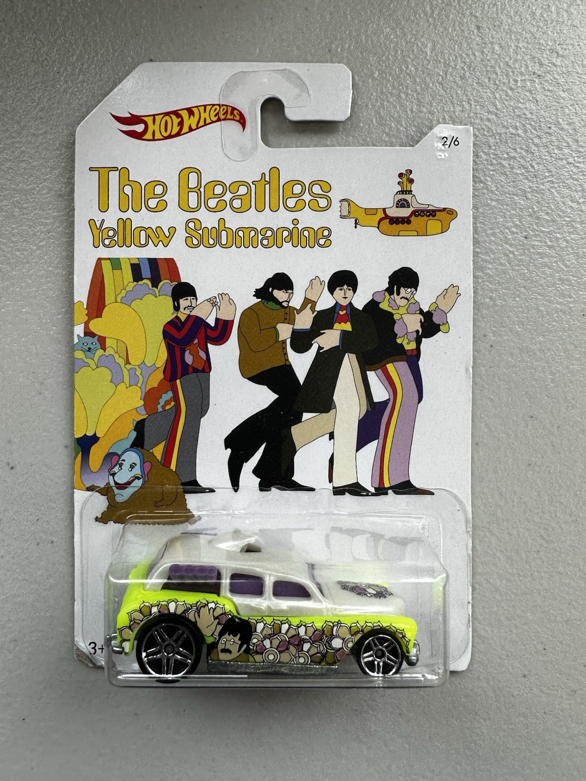Hot Wheels The Beatles Yellow Submarine – Cockney Cab II (number 2/6 in the lot)
