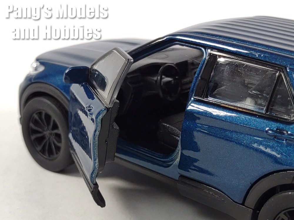 4.75 Inch 2023 Ford Explorer 1/42 Scale Diecast Model by Welly – BLUE