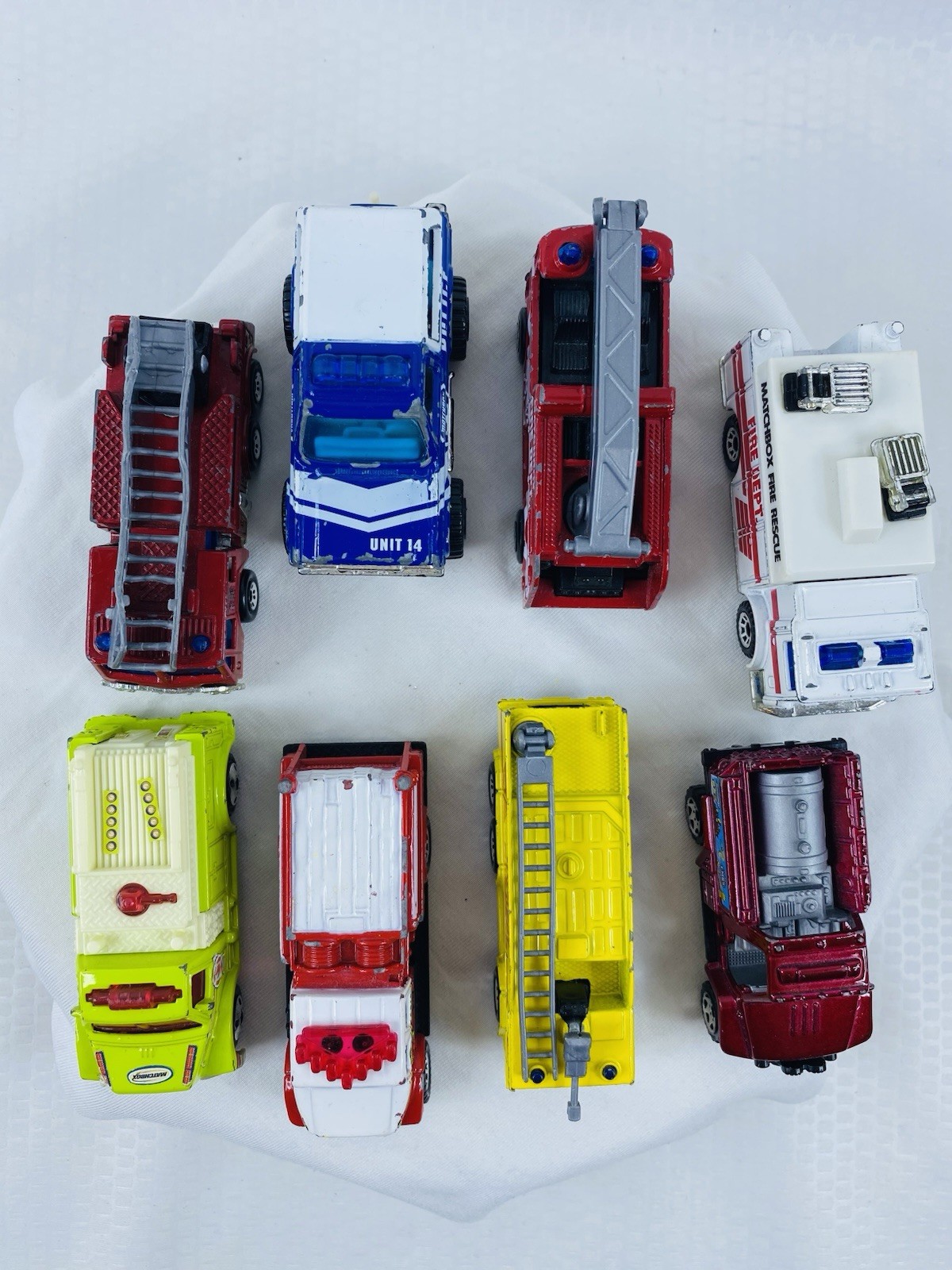 Lot of 8 Matchbox DieCast 1/64 Police, Fire, Rescue Trucks