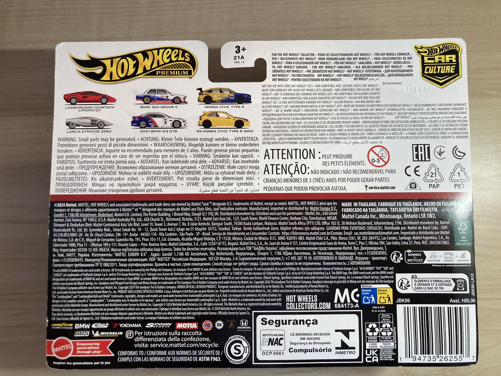 Hot wheels Premium BMW 320 Group 5 + 2001 BMW M3 GTR 2 car pack on Real Riders