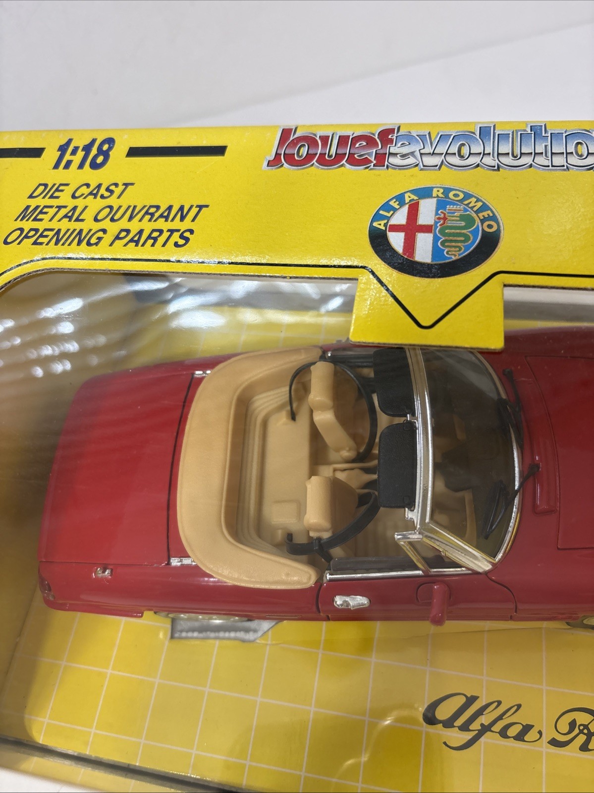 1:18 Alfa Romeo Spider 1.0 Red Jouef Evolution #3301 Diecast Car Italy
