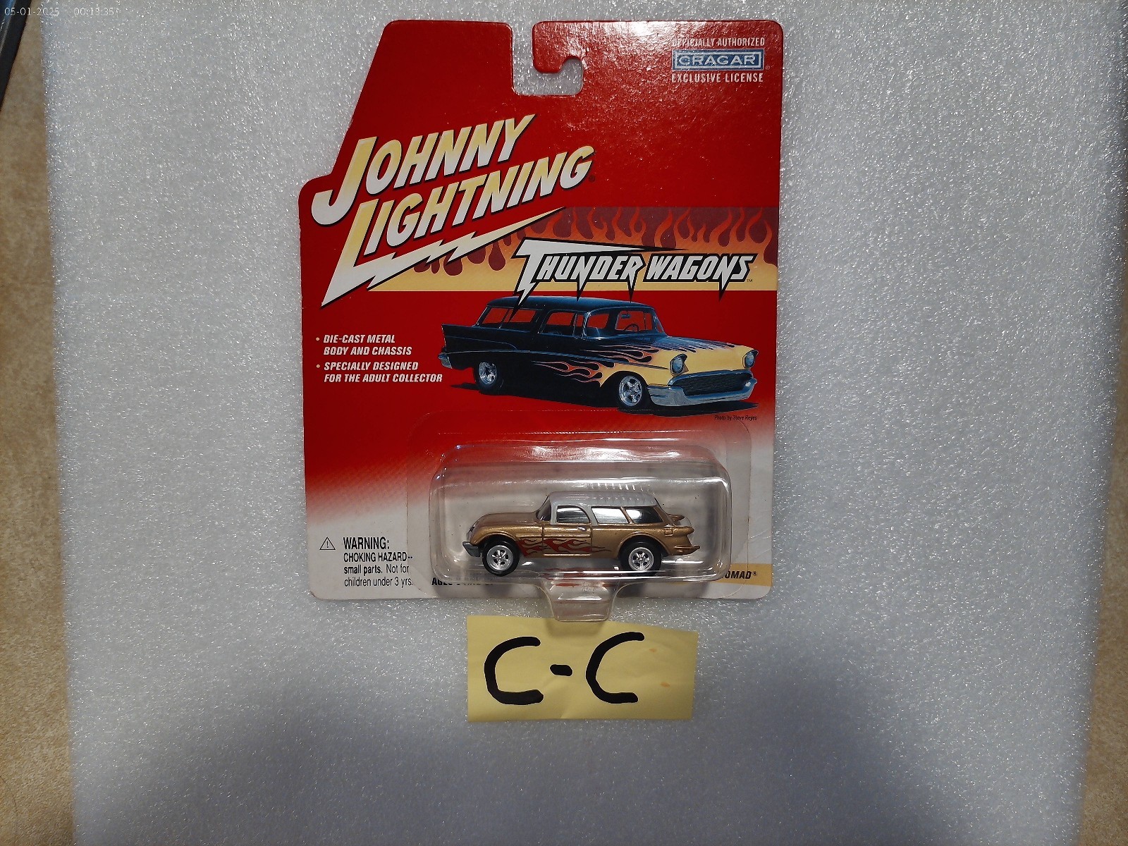 JOHNNY LIGHTNING CHEVY CORVETTE 1954 NOMAD GOLD THUNDER WAGON NEW 1:64