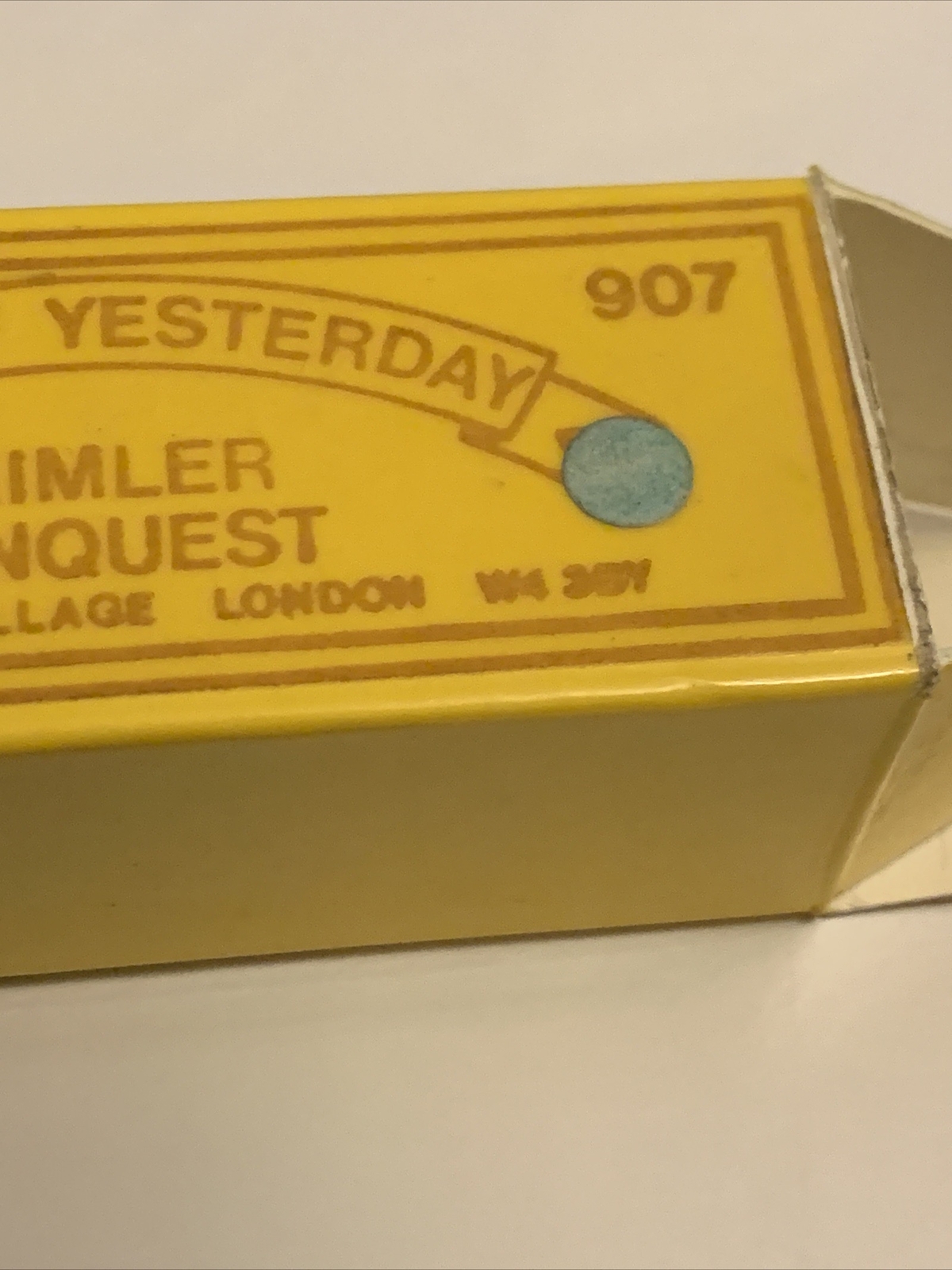 ODGI TOYS OF YESTERDAY 907 CAR MODEL: DAIMLER CONQUEST IN BLUE