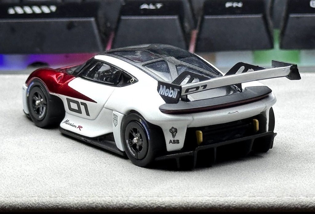 Karium 1:64 Red Mission R #1 Sports Model Diecast Display Car Quick delivery