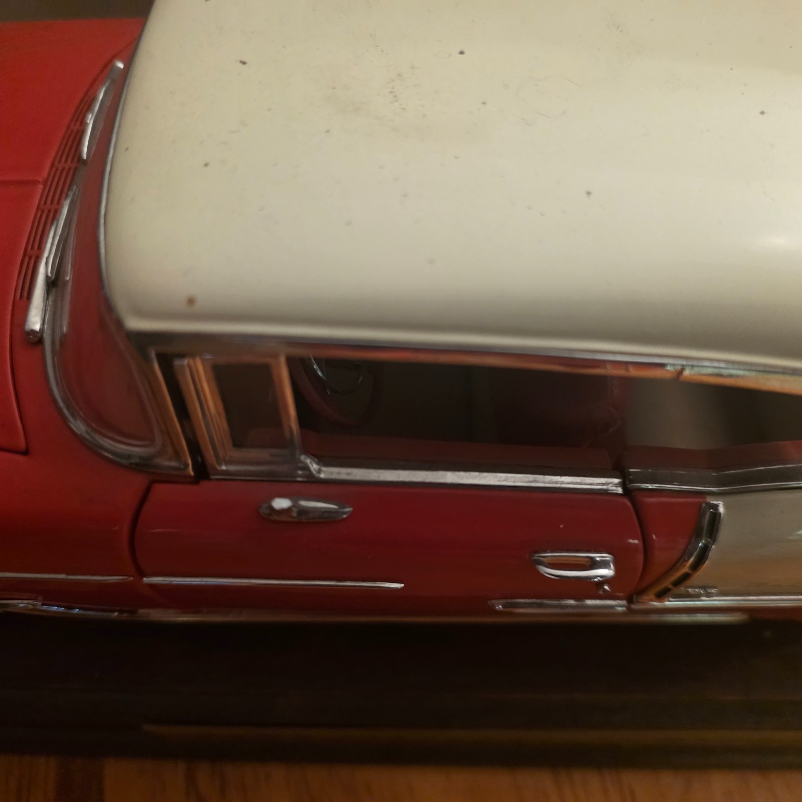 DANBURY MINT 1955 CHEVROLET BEL AIR 1/16 W/ WOODEN BASE
