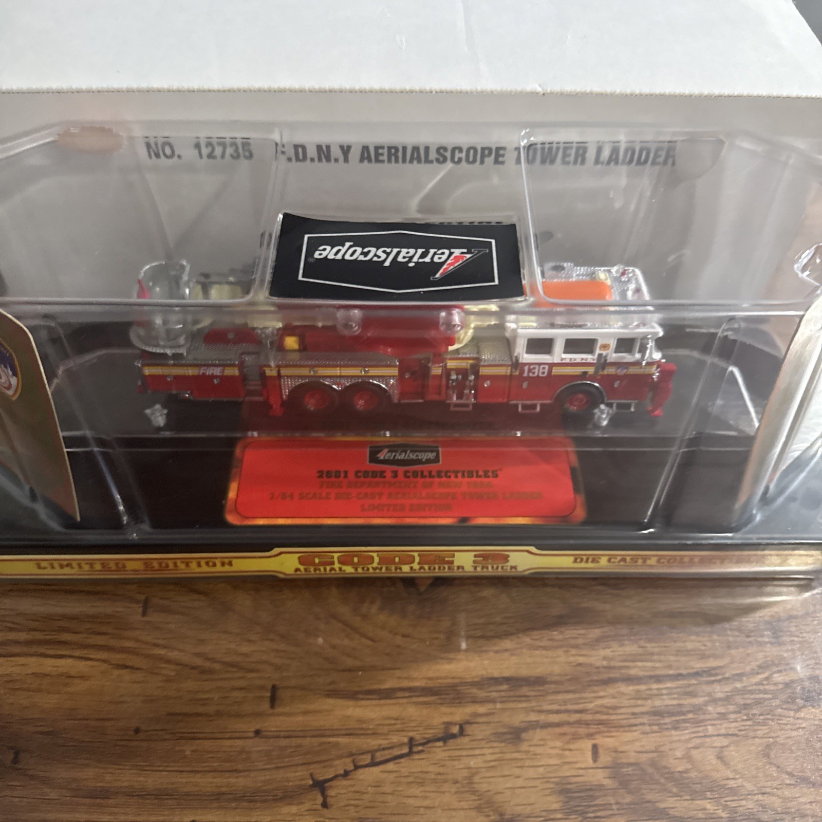 Code 3 Collectibles FDNY Aerialscope Tower Ladder 138 #12735 1/64 Fire Truck New