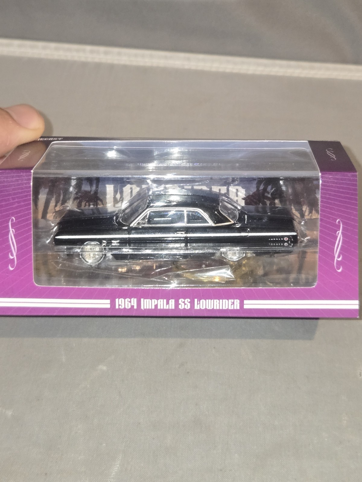 Lowrider 1:64 1964 Chevrolet Impala SS Lowrider Series Black Hydraulic