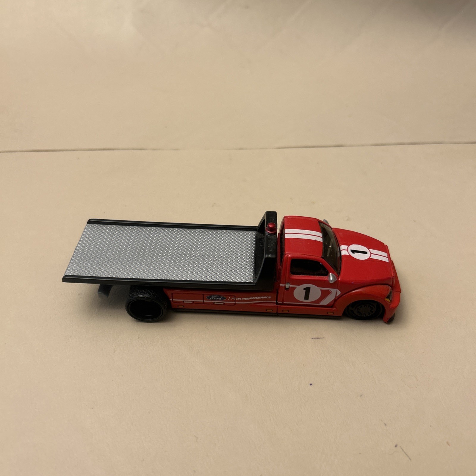 Maisto Design Elite Flatbed Transport New/Loose Metal/Plastic Rubber Tires NEW