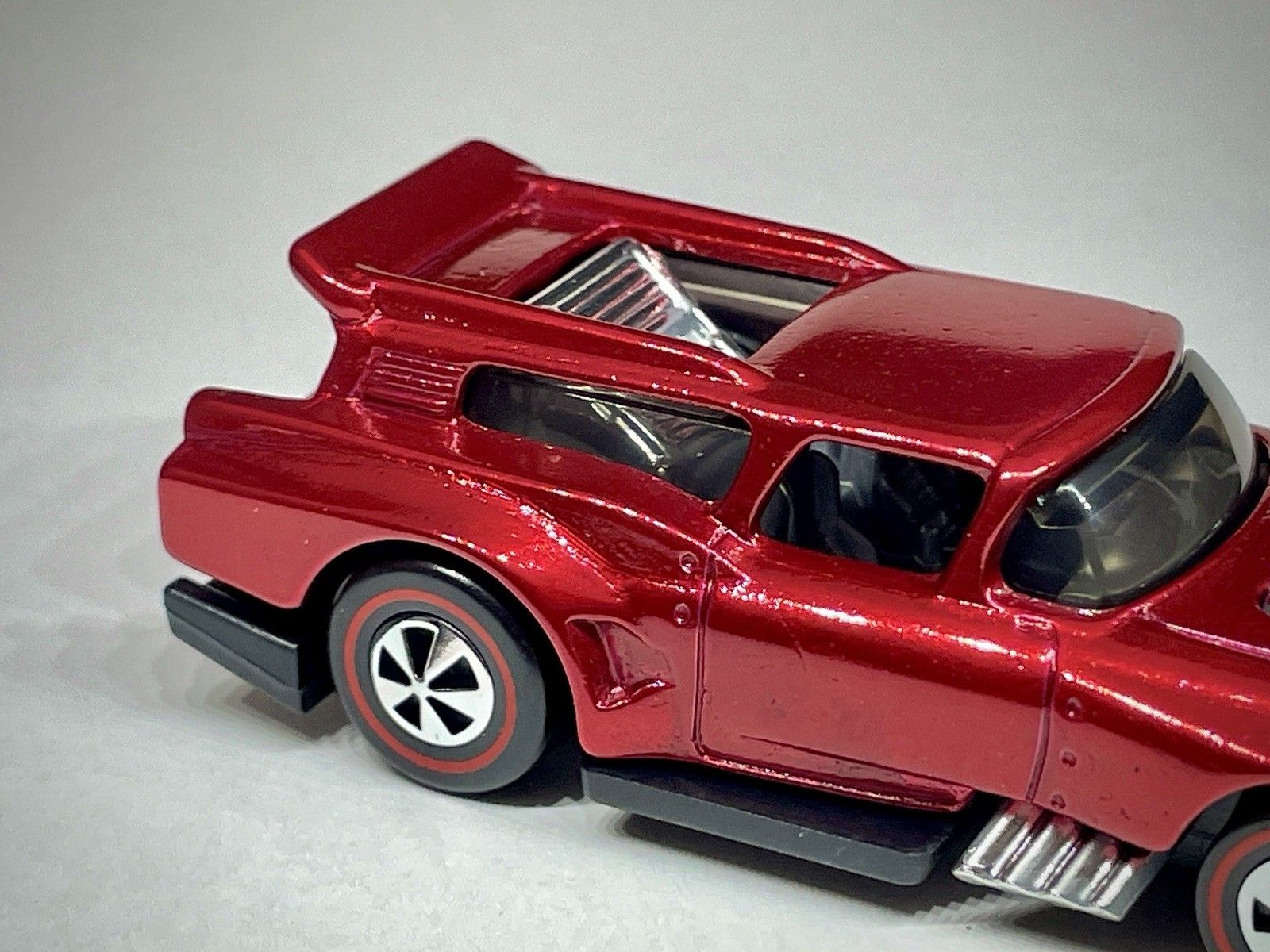 Only 1 🤩 Hot Wheels Custom Made Redline 🍭 Apple 🍎 Red Spectraflame Diecast