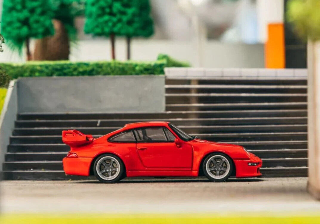 Tarmac 1/64 PORSCHE 911 (993) Remastered Gunther Werks Diecast Model Car -RED-