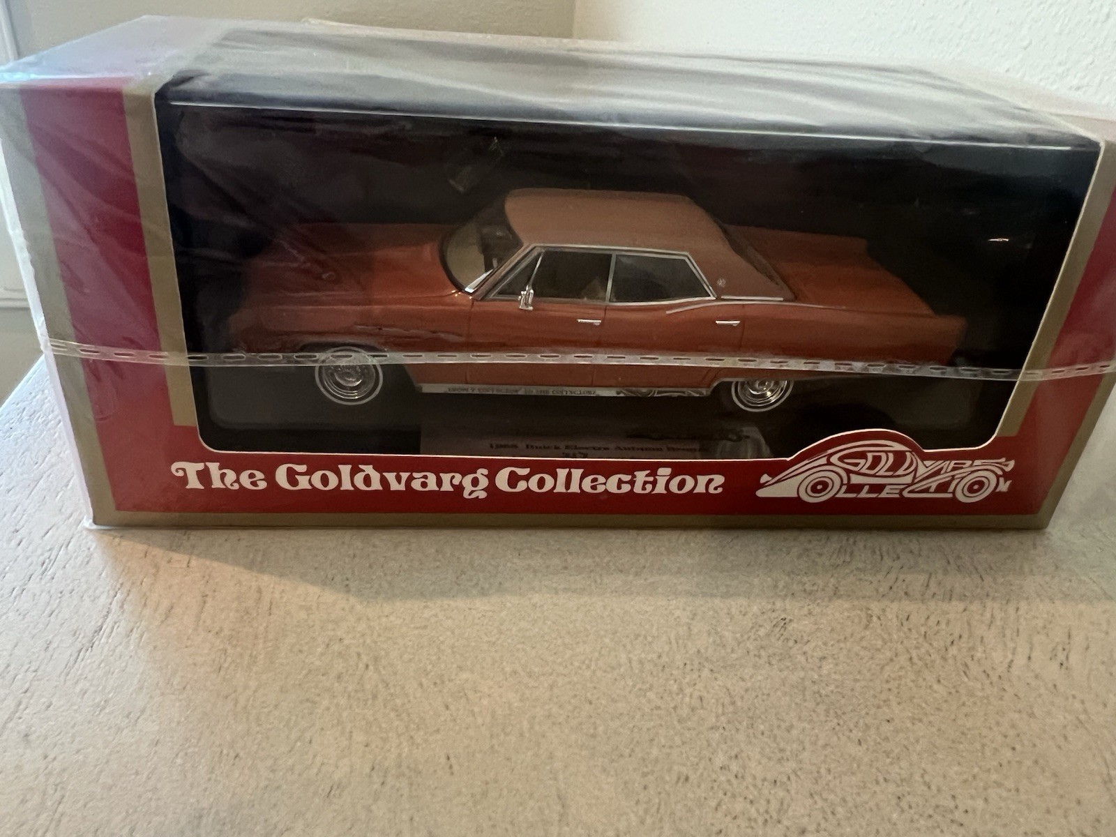 The Goldvarg Collection 1:43 1968 Buick Electra Autumn Bronze