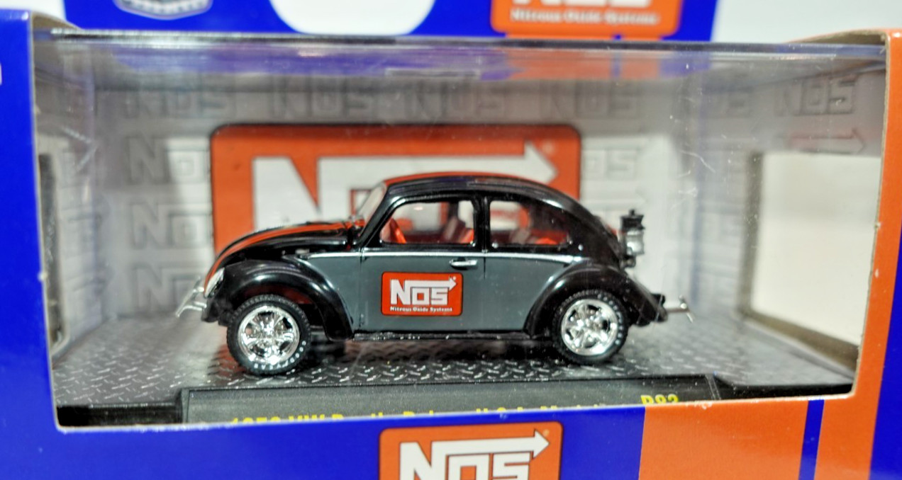 M2 Machines NOS 1953 VW Beetle Deluxe USA Model 1/64