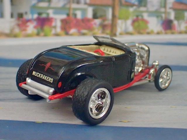 Mooneyes Equipped SC Flathead V8 1932 Ford Roadster Hot Rod 1/64 Scale Ltd Edt F