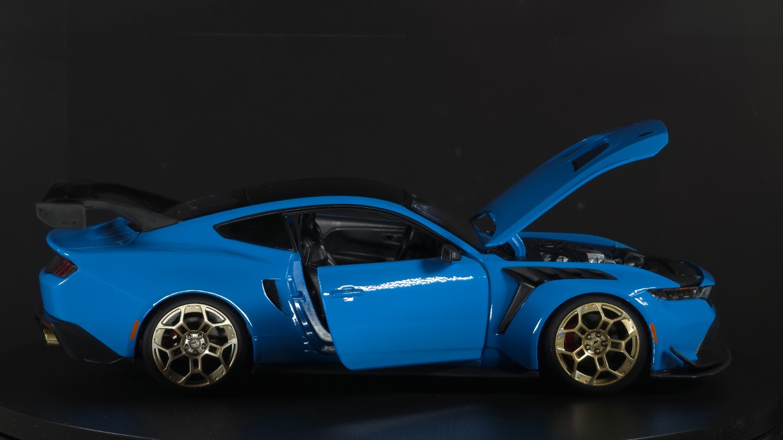 2025 Ford Mustang GTD 1:18 Maisto Exclusive Style Special Edition