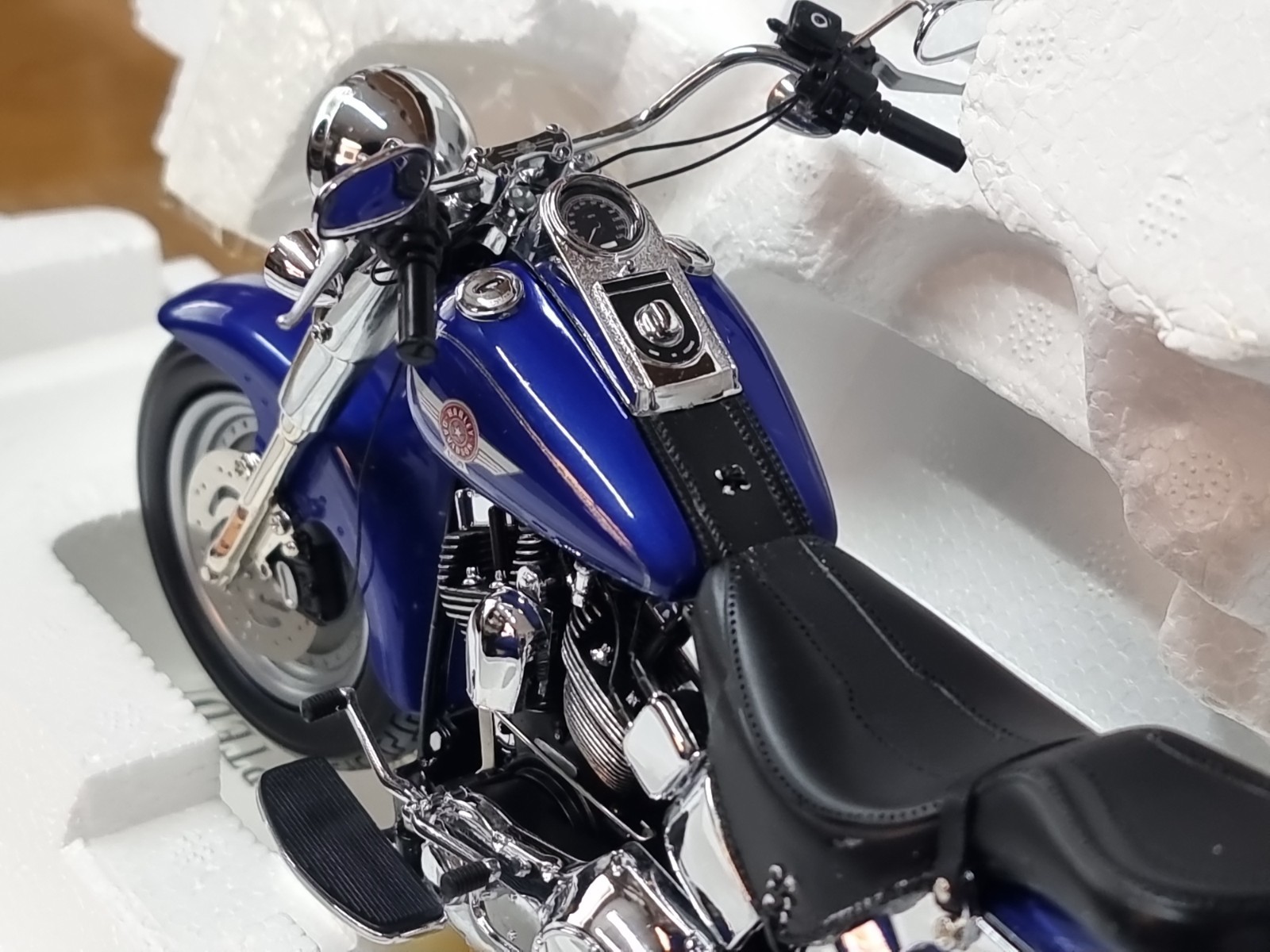 Franklin Mint 1:10 Scale 2006 Harley Davidson Fat Boy New With Papers