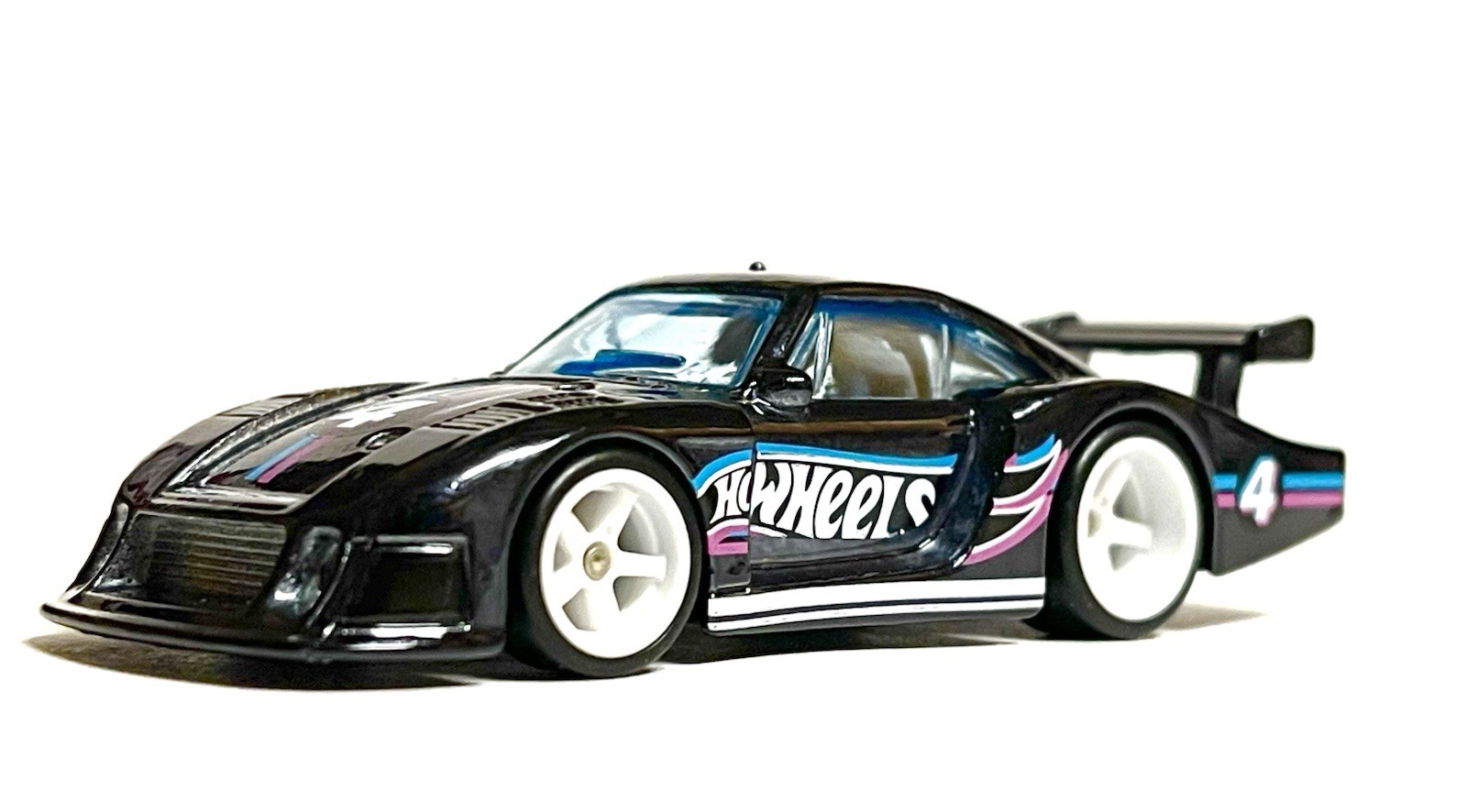 Hot Wheels New 2026 Porsche 935 78 #4 Mail In Loose