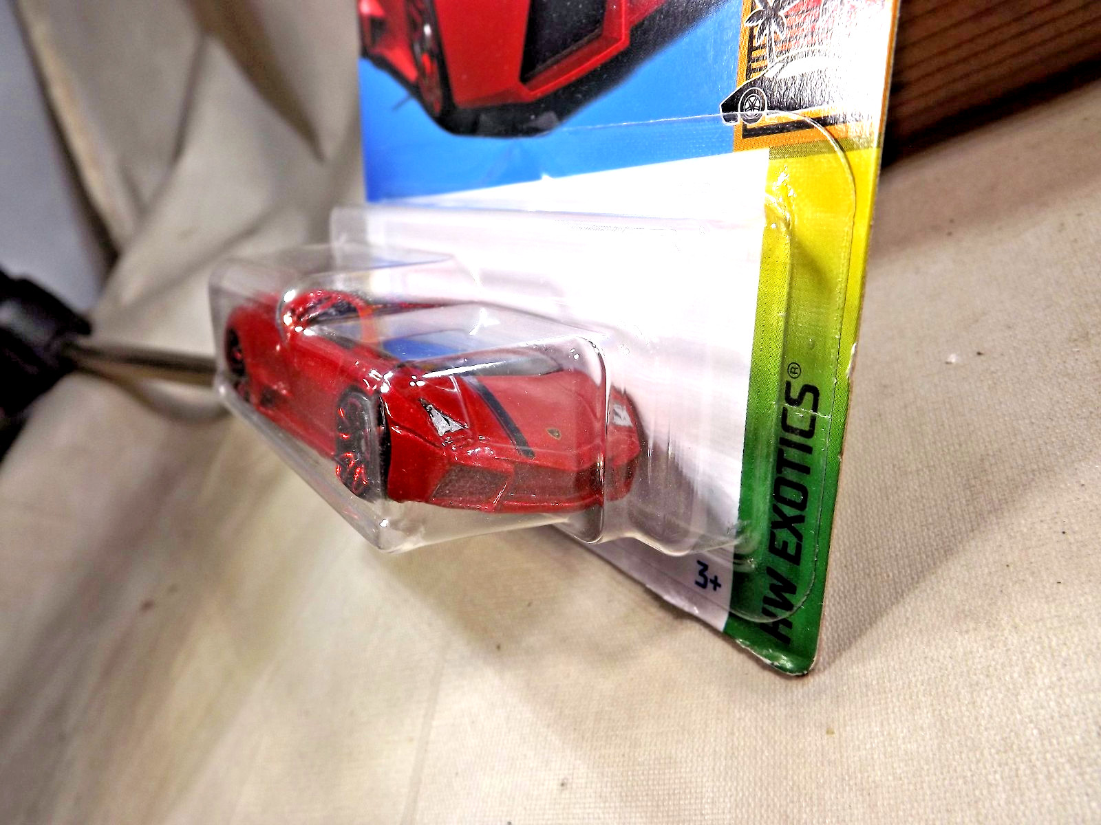 2023 Hot Wheels #224 HW Exotics 8/10 LAMBORGHINI REVENTON Burnt Red w/RedTrap5Sp