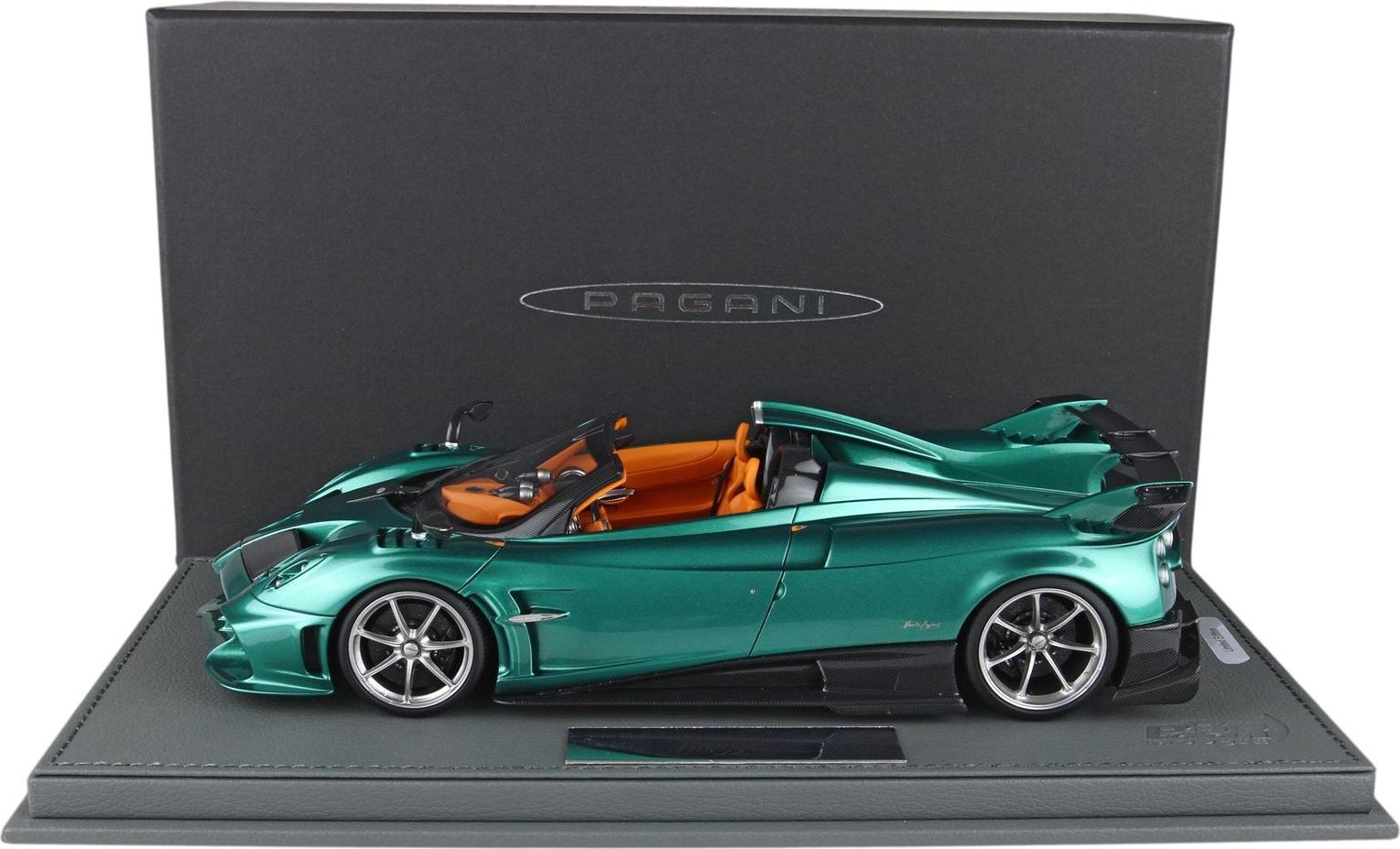 Pagani Imola Roadster Rio Green in 1:18 scale by BBR