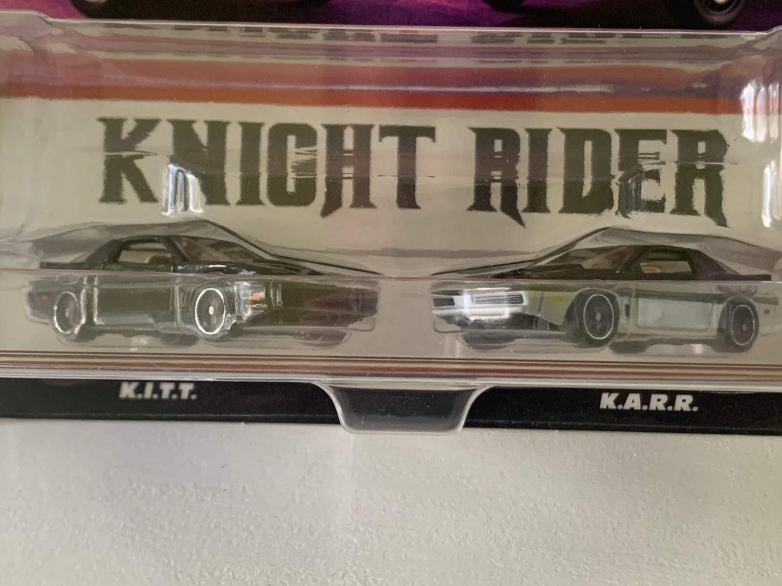HOT WHEELS TWIN PACK 2 CAR SET KNIGHT RIDER K.I.T.T. K.A.R.R. 1:64 3+