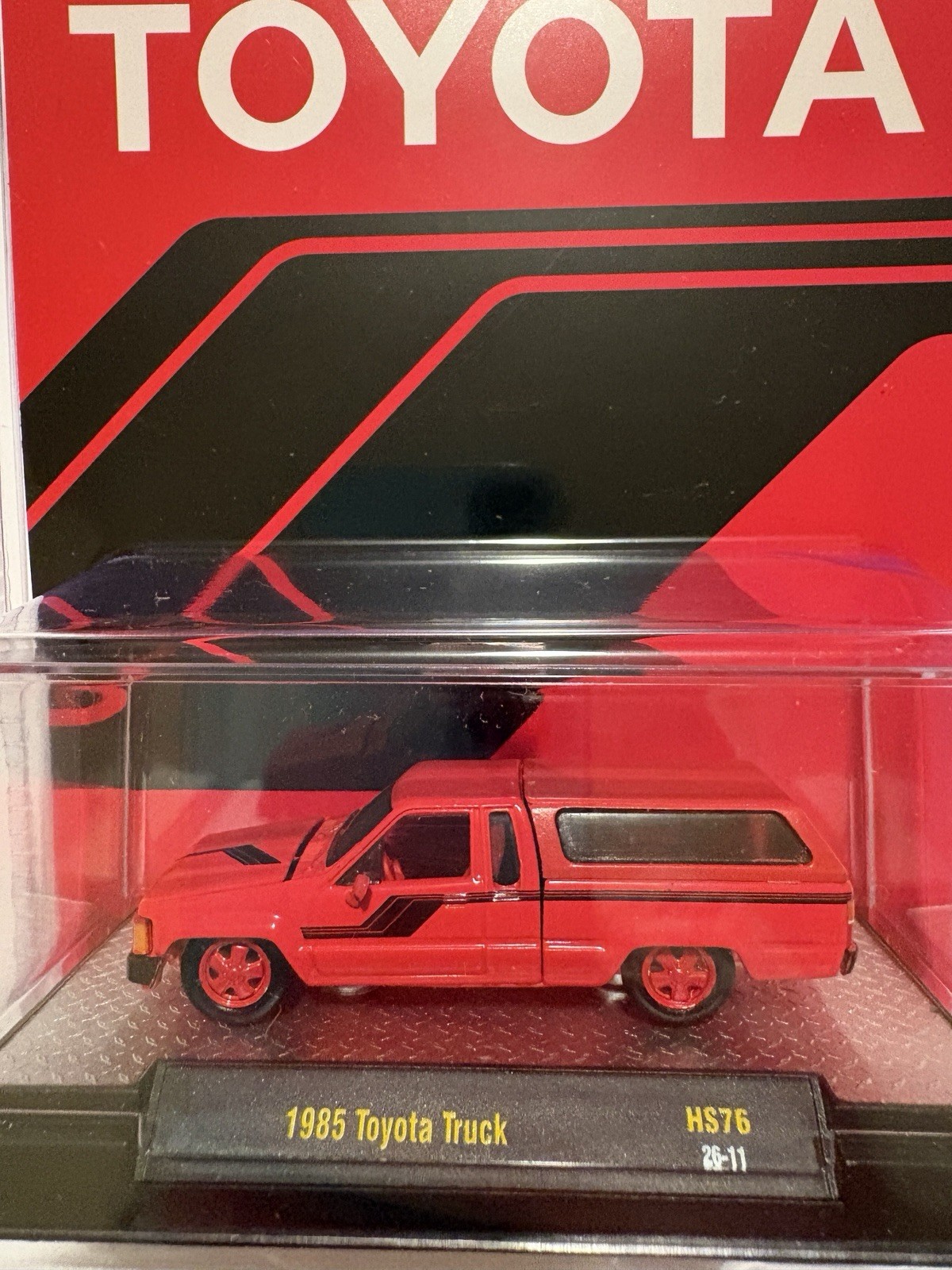 M2 Machines 1985 Toyota Truck HS76 Red Chase w/ Camper Shell 1:64 Diecast