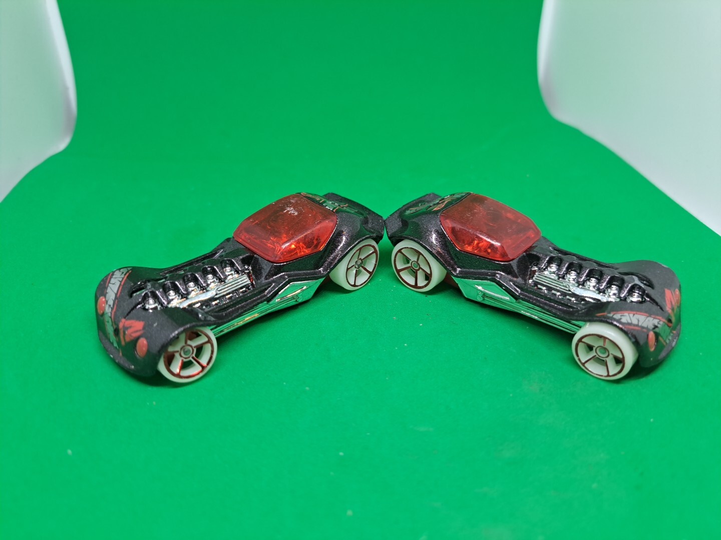 Hot Wheels Dieselboy 2006 Red/Black Multicolor *Lot Of 2*