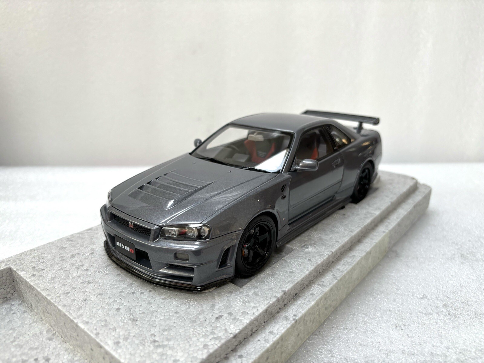1/18 MotorHelix Nissan Skyline R34 GT-R Nismo Z-tune Gun Metallic Gray Diecast