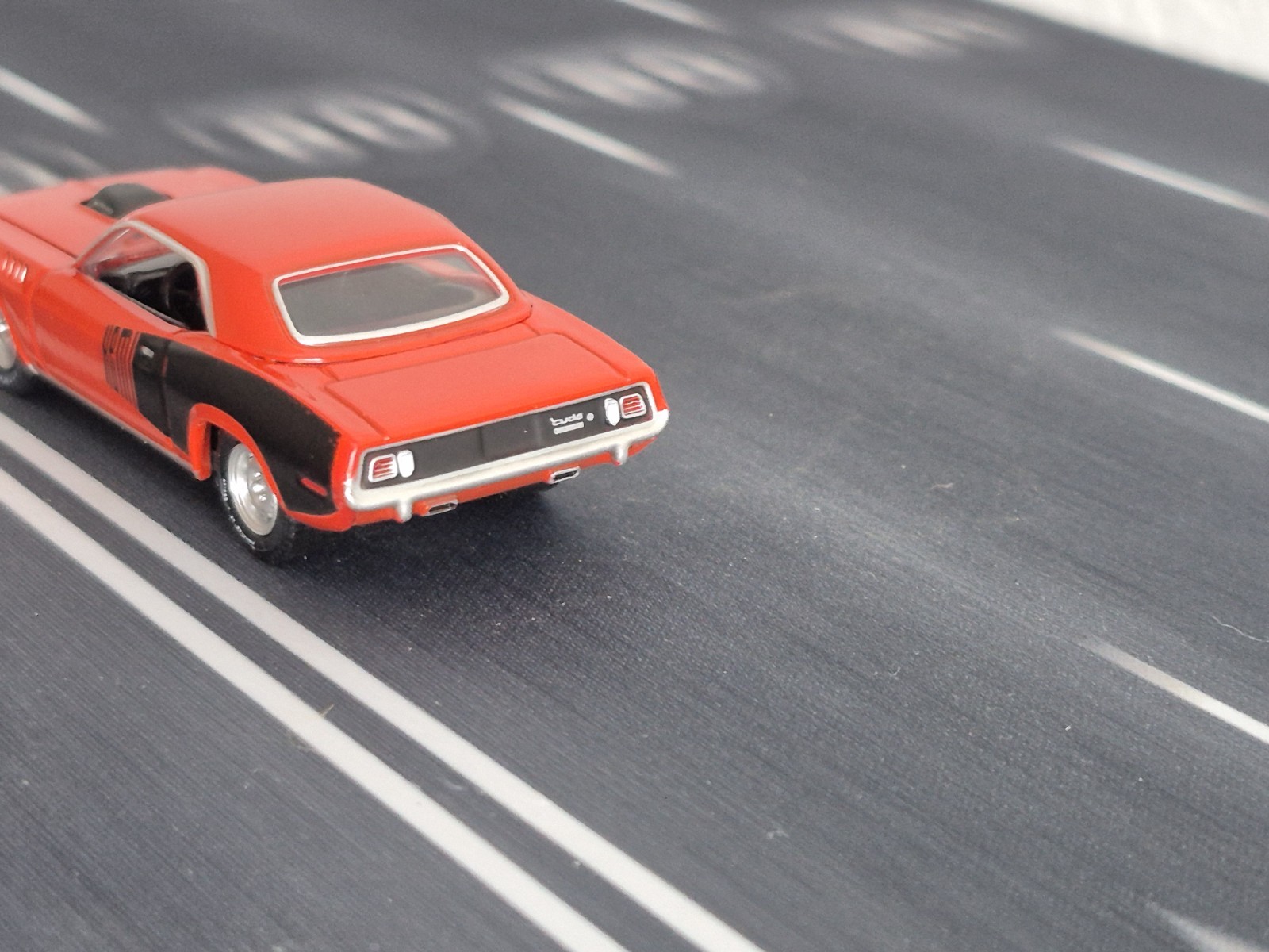 Plymouth HEMI Cuda 426 HEMI 50th Anniversary Limited Edition Orange 1/64