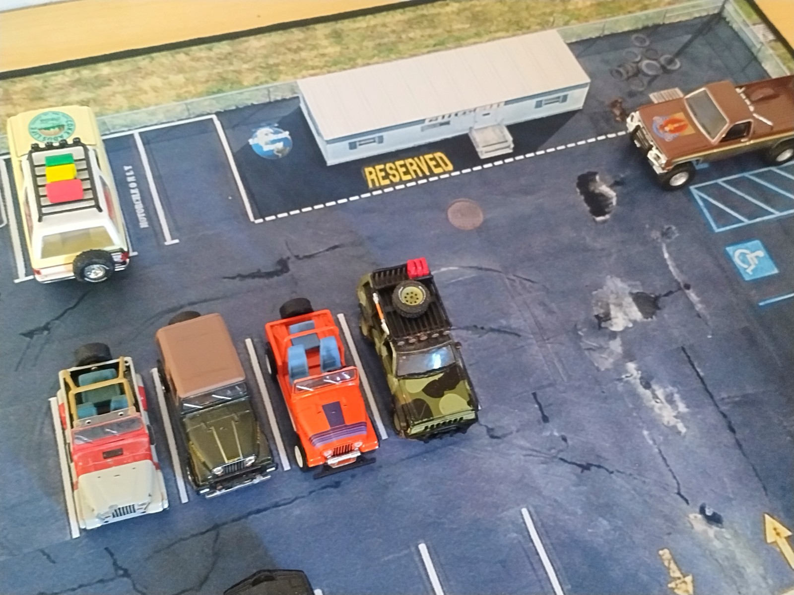 31″X 15.5″ Desk Mat Used Car Lot Dealership 1:64 scale