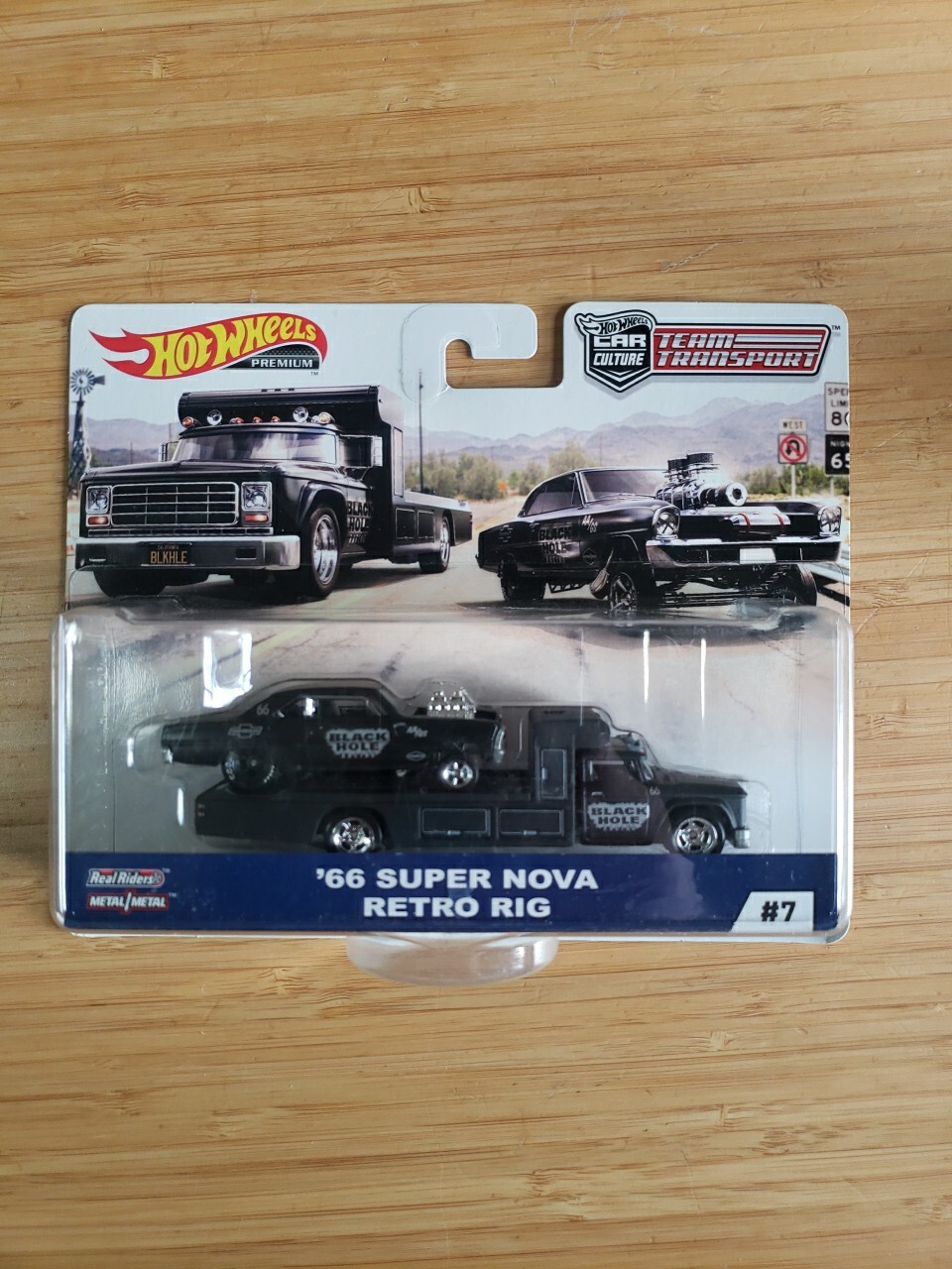 Hot Wheels ’66 Super Nova Retro Rig