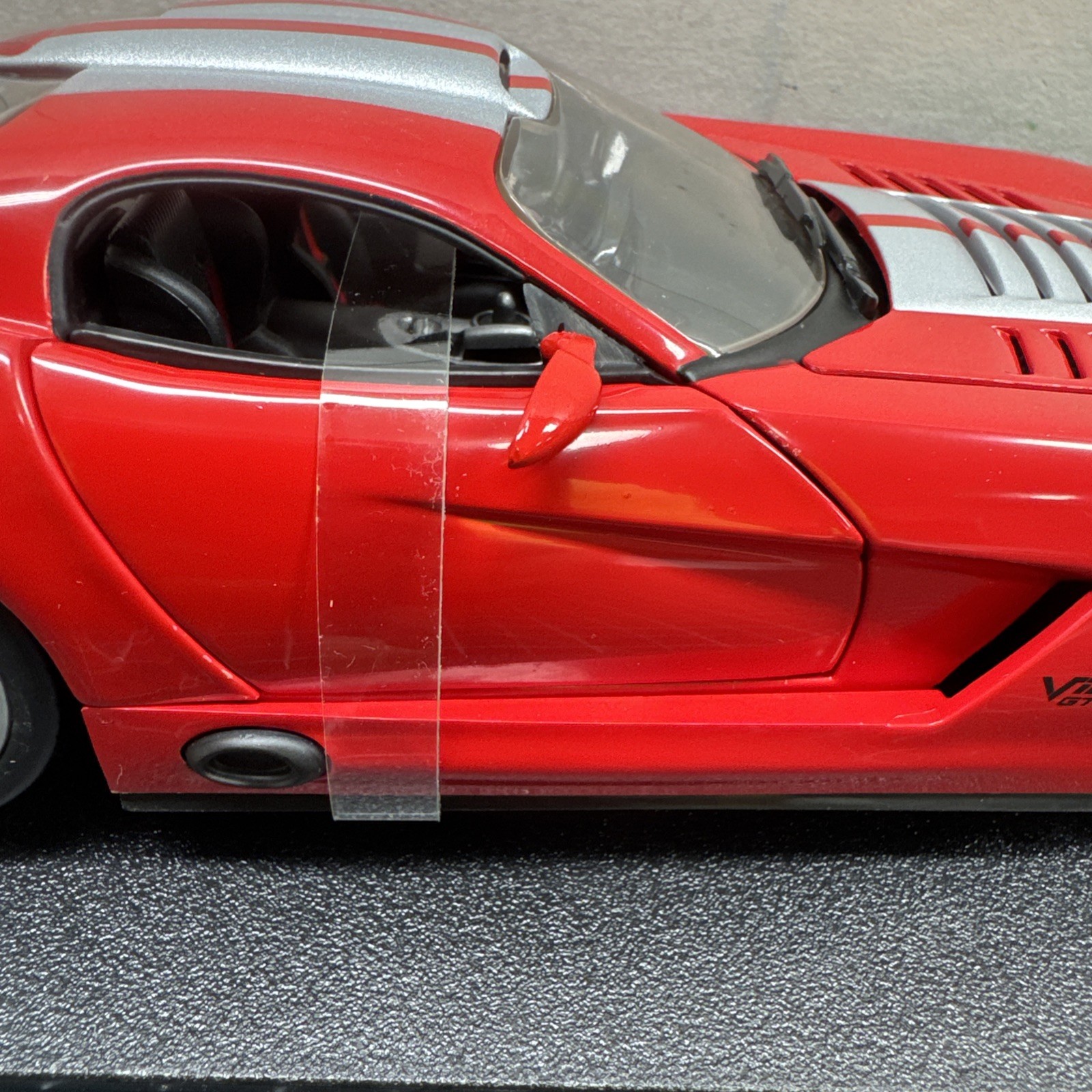 1/18 100% Hotwheels 2001 Dodge Viper GTS R Red No BOX D3