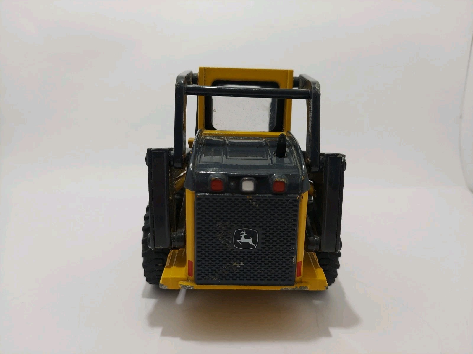 John Deere 318d Skid Steer Loader Diecast Toy Ertl 1/16