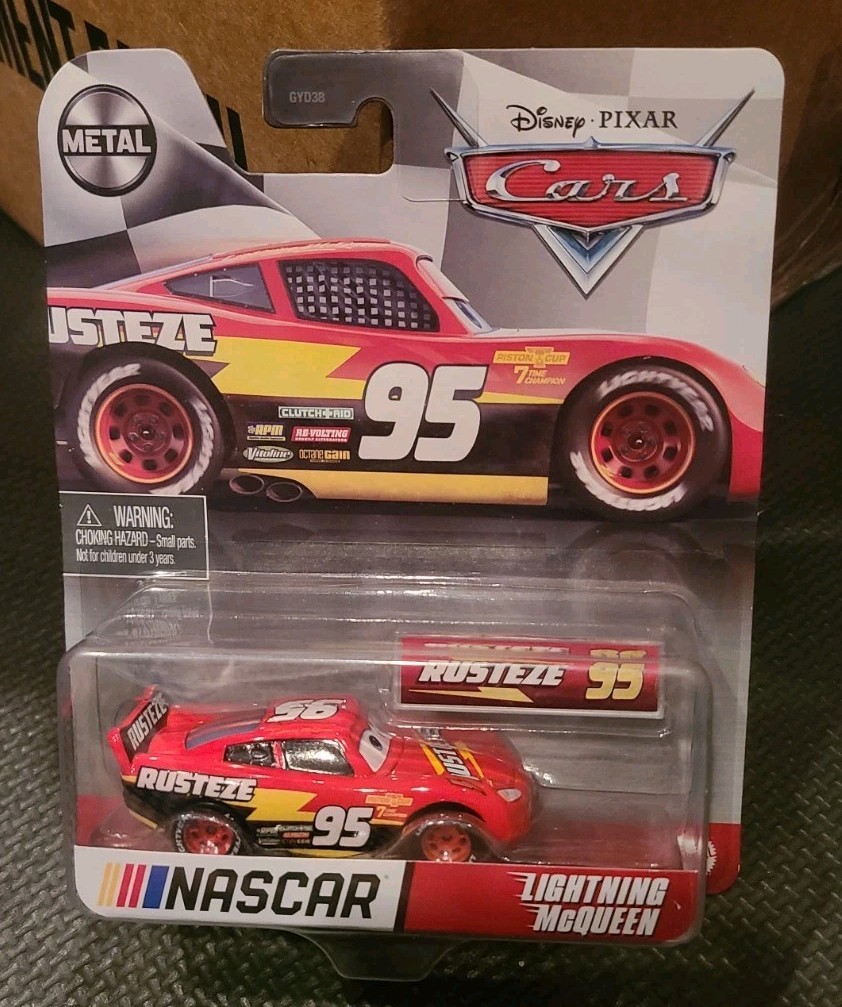 Disney Pixar Cars NASCAR Series Lightning McQueen Metal 95 Rusteze