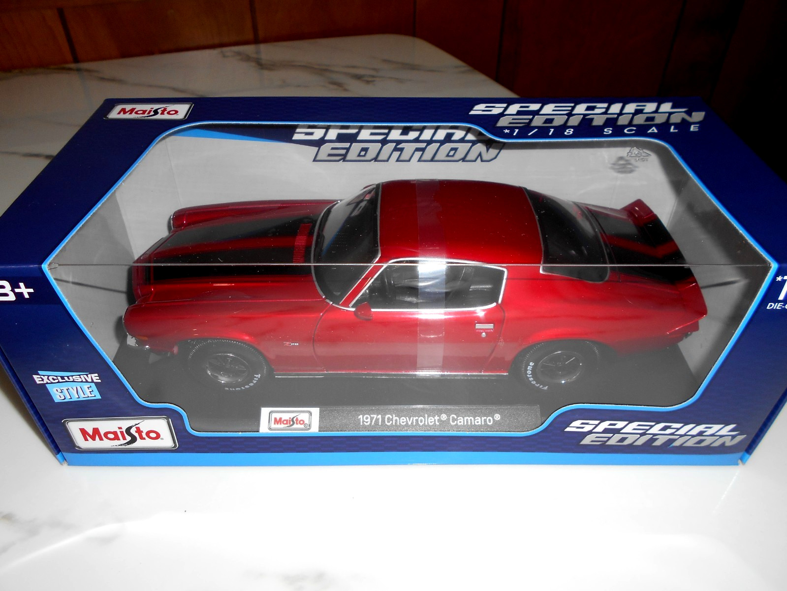 Maisto 1/18 1971 Camaro Z28 ~ Exclusive Style
