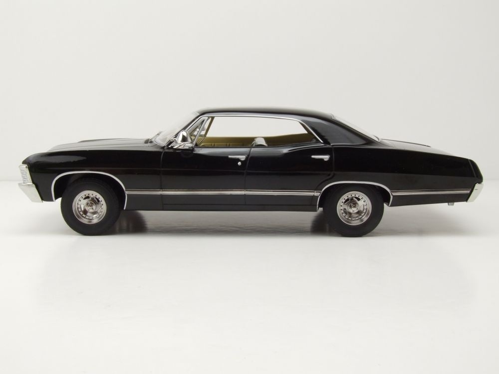 MCG 1/18 SAM & DEAN’S 1967 CHEVROLET CHEVY IMPALA IN BLACK “BABY” “SUPERNATURAL”