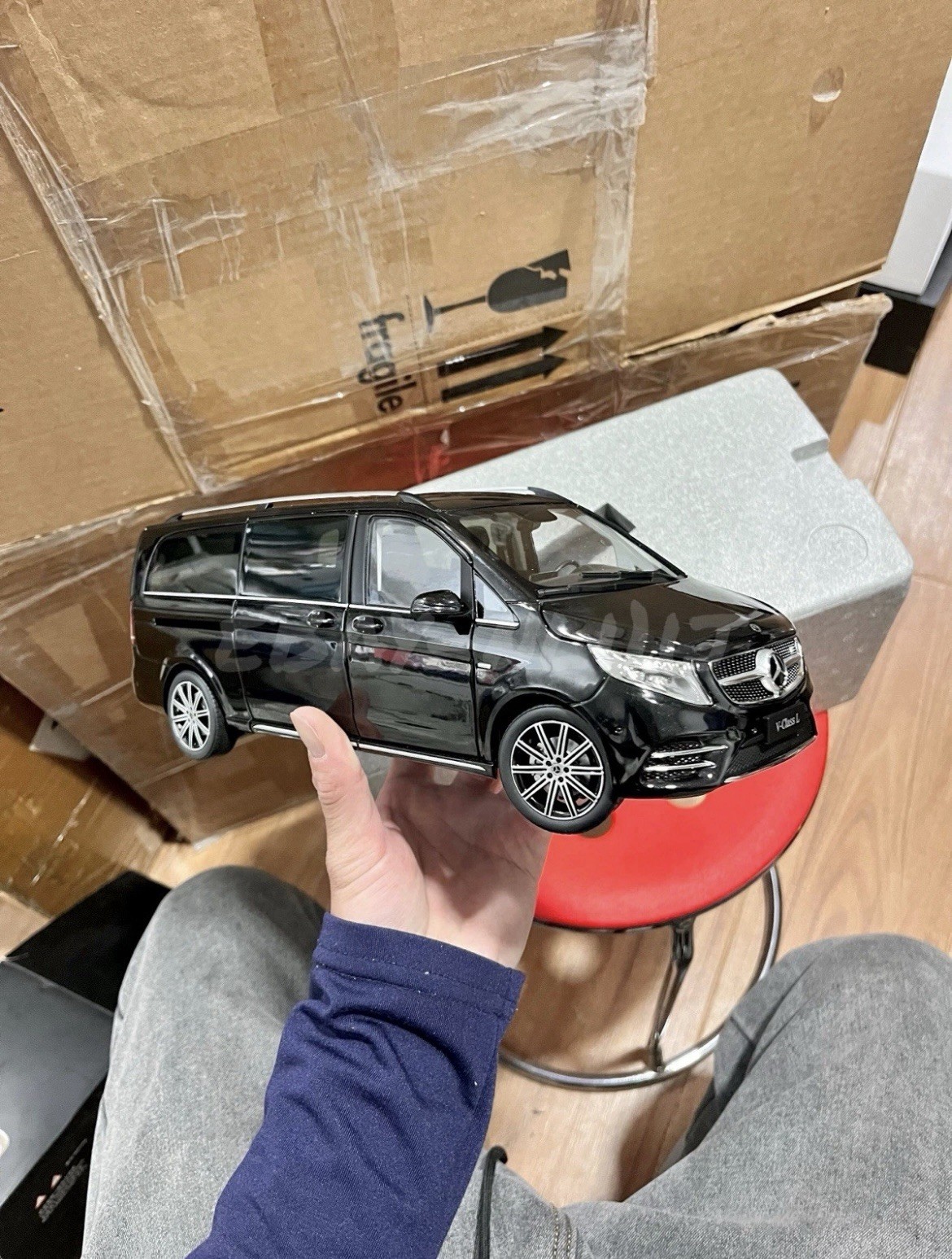 1:18 Scale Mercedes-Benz Vito Viano LWB Black Bus Minivan Diecast Model Car