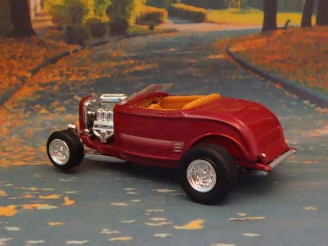 1932 Ford Hi-Boy w/Supercharged Flathead V8 Roadster Street Rod 1/64 Scale LE J