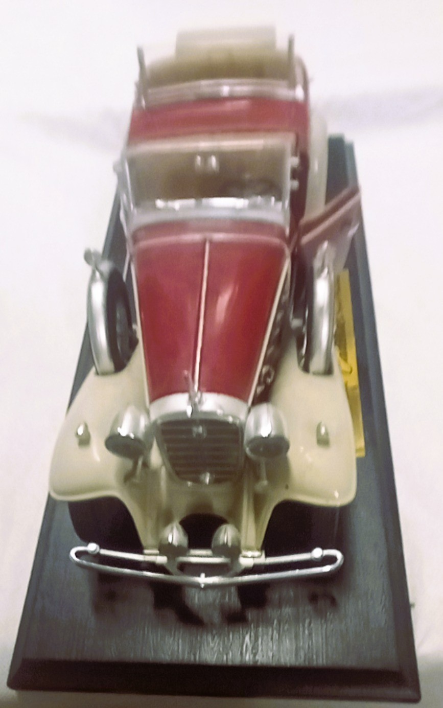 Anson Classic 20-1932 V16 Cadillac Sport Phaeton 1:18 Scale Removable Top NIB