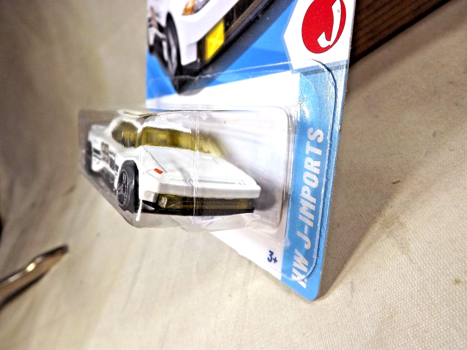 2025 Hot Wheels #98 HW J-Imports 4/5 HAKO TYPE D White w/Gray PR3 Spoke Wheels