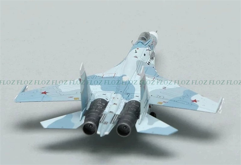 SQ Wings Baltic Fleet Naval Aviation Su-27P RF-33753 1:200 Model 2022 Red 98