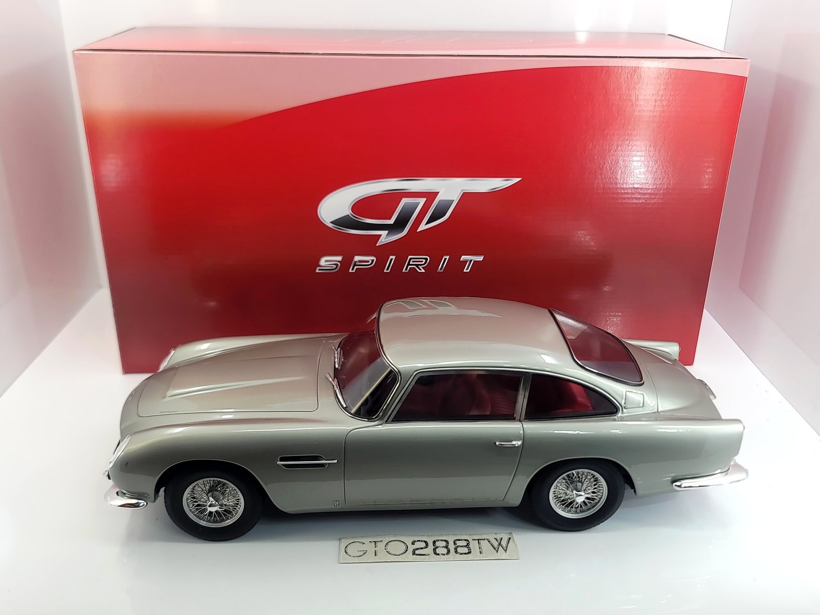 GT Spirit 1:12 scale Aston Martin DB5 1963 Silver(GT066)