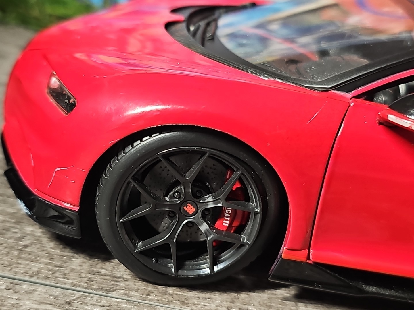 Bburago Black And Red Bugatti Chiron 1:18 Diecast Car NO BOX