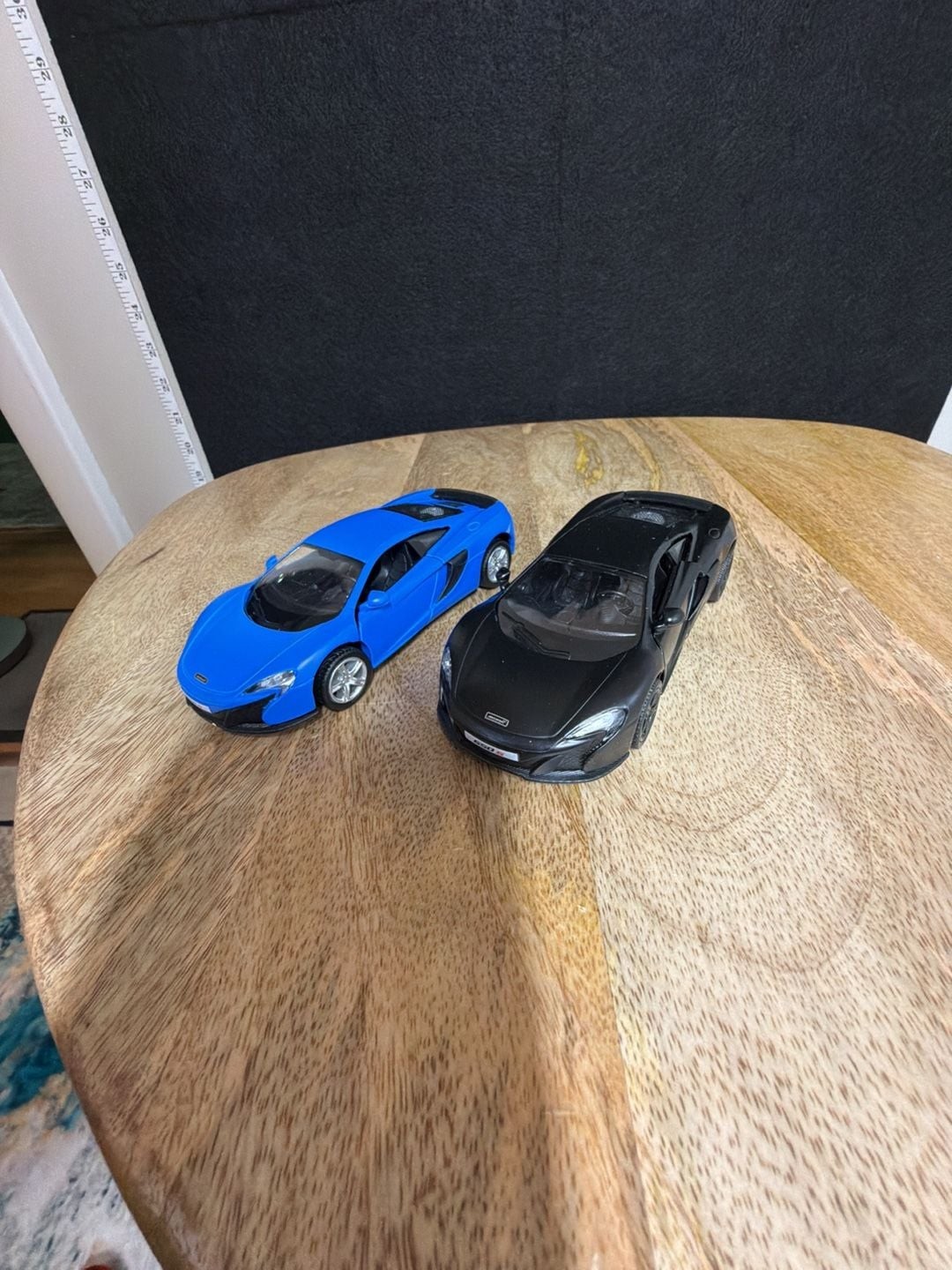 RMZ City 1:36 Scale McLaren 650S Diecast Model Cars – Set of 2 (Blue and Black)