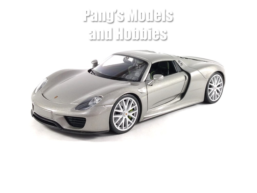 2013 Porsche 918 Spyder Hard Top 1/24 Scale Diecast Model – Welly – Silver